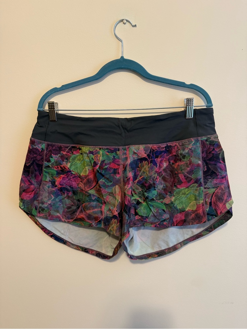 lululemon Speed Up Mid-Rise Lined Athletic Shorts 4”